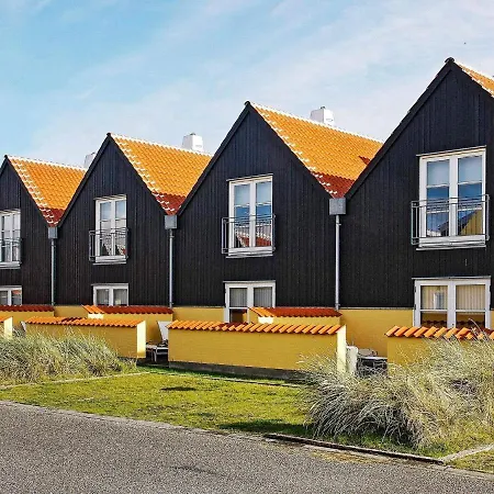 6 Person In Skagen-by Traum *