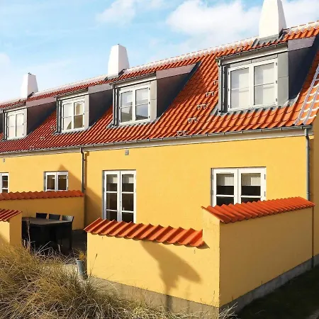 6 Person In Skagen-by Traum